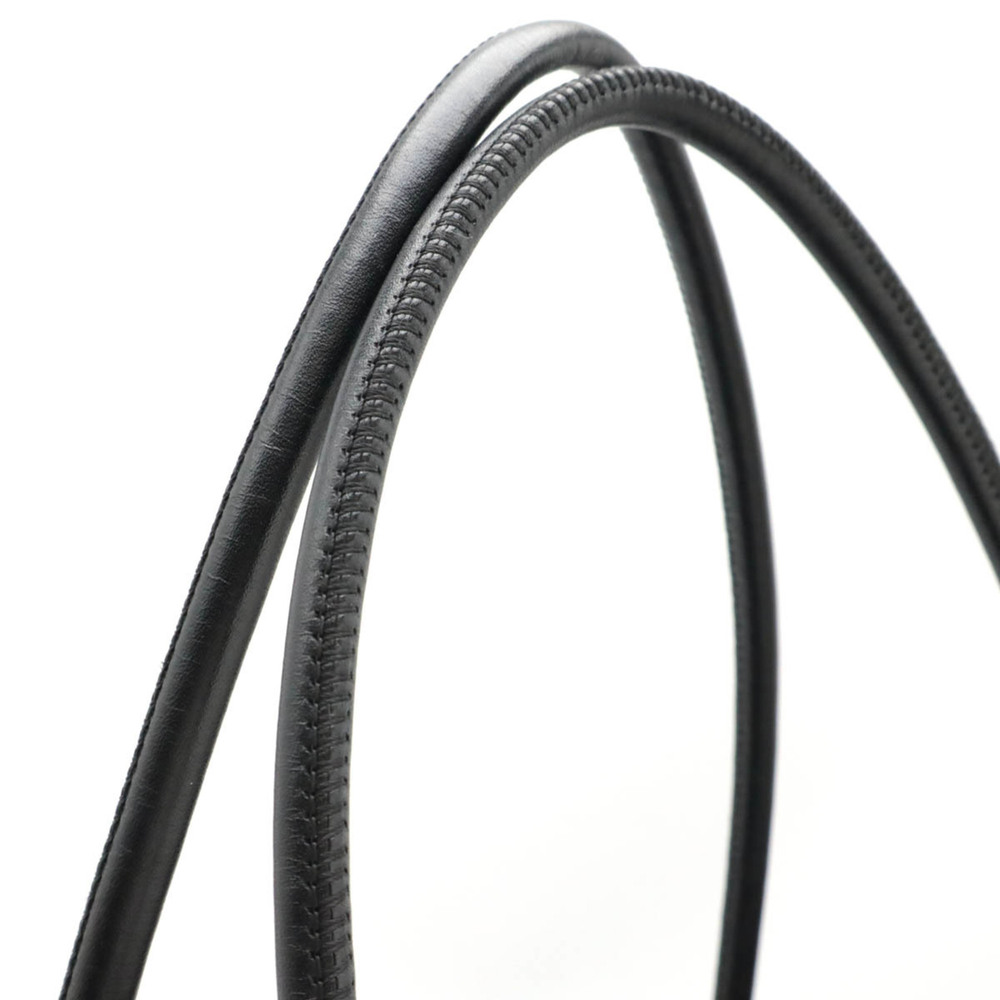 CHANEL Black Leather Shoulder Bag - Picture 8 of 10